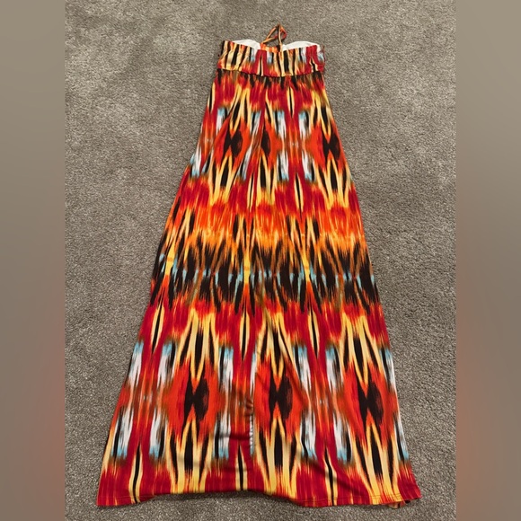 Vibrant Maxi Dress with Halter Neck - Picture 2 of 3